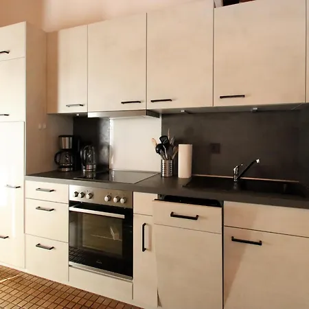 Freistehender Ferienbungalow Im Fachwerkstil Semesterbostad Burhave