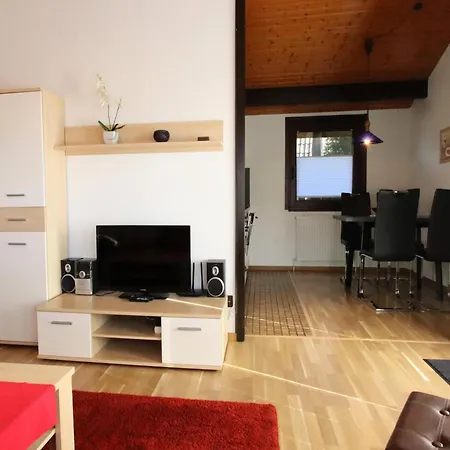 Freistehender Ferienbungalow Im Fachwerkstil