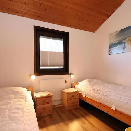 Freistehender Ferienbungalow Im Fachwerkstil Сasa de vacaciones Burhave