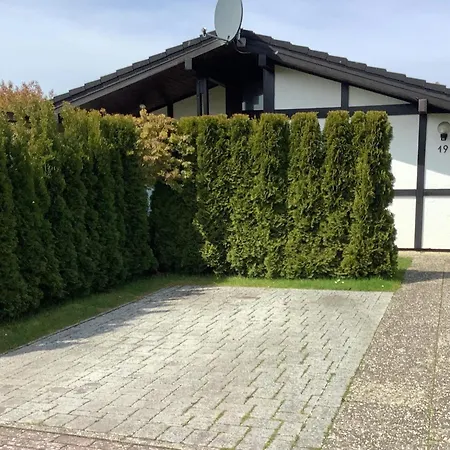 Freistehender Ferienbungalow Im Fachwerkstil Сasa de vacaciones Burhave