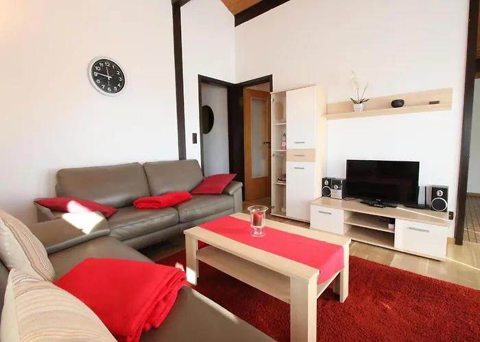Freistehender Ferienbungalow Im Fachwerkstil *